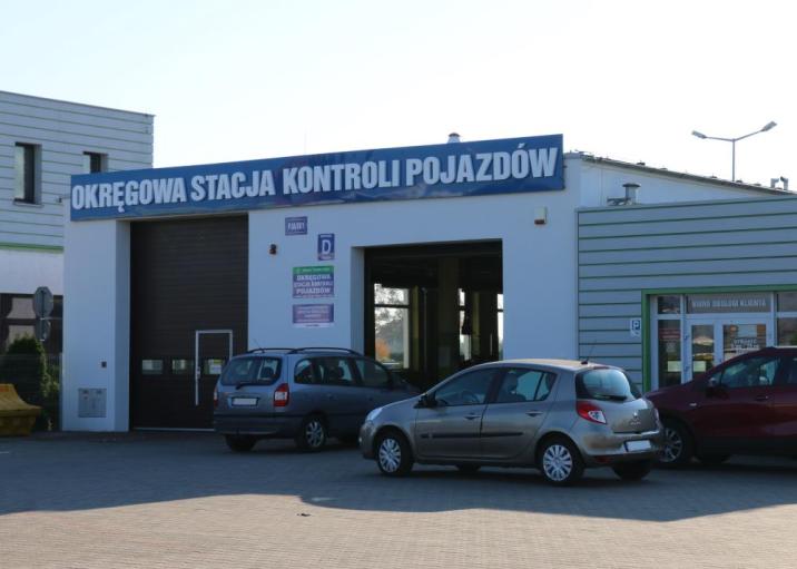 Zdjęcie stacji kontroli pojazdów i samochodów